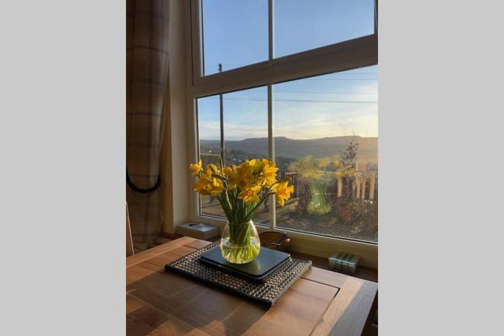 Hilltop Cottage Thropton Buitenkant foto